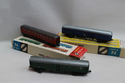 Personenwaggons - , /