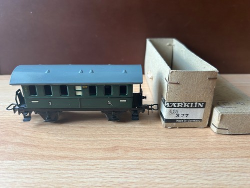 Märklin personenwagen 327 - personenwagen,